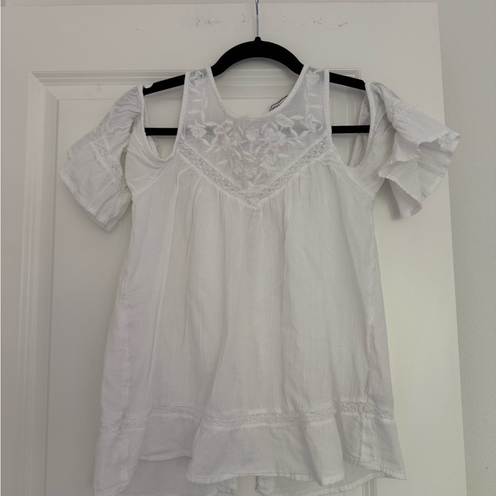 Abercrombie & Fitch women’s white cold shoulder eyelet blouse shirt top small